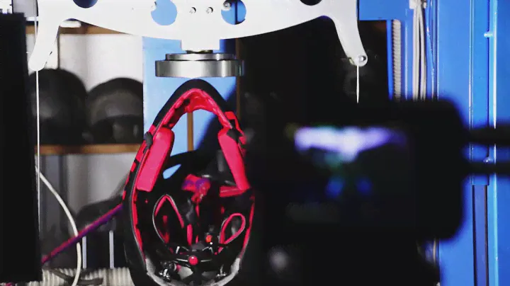 MET PARACHUTE: THE LIGHTEST ASTM CERTIFIED FULL FACE HELMET IN THE WORLD